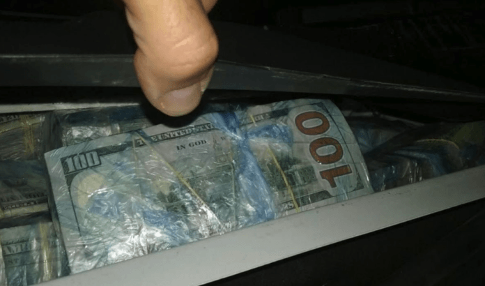 se encontro 1 millon de dolares